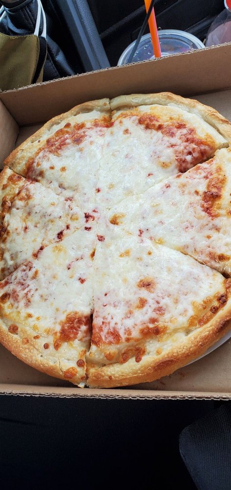 Oak Hill Pizza 665 Saw Mill Brook Pkwy, Newton