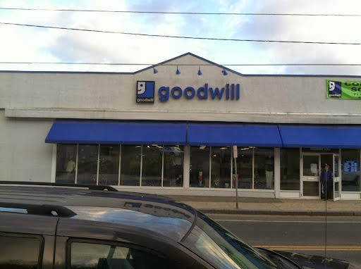 Goodwill: Retail Store