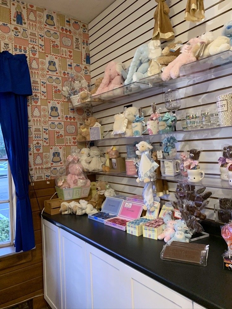 Furlong's Candies & Ice Cream 1355 Boston Providence Hwy, Norwood