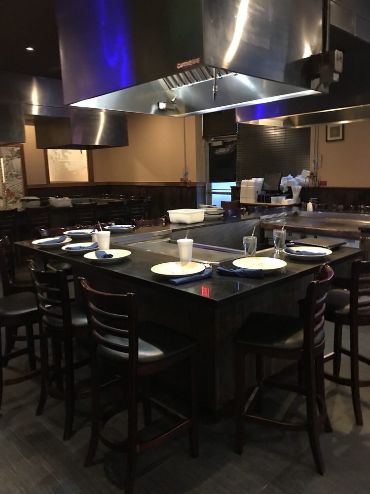 Tokyo Asian Fusion Sushi Hibachi Steakhouse & Bar 415 Cooley St, Springfield