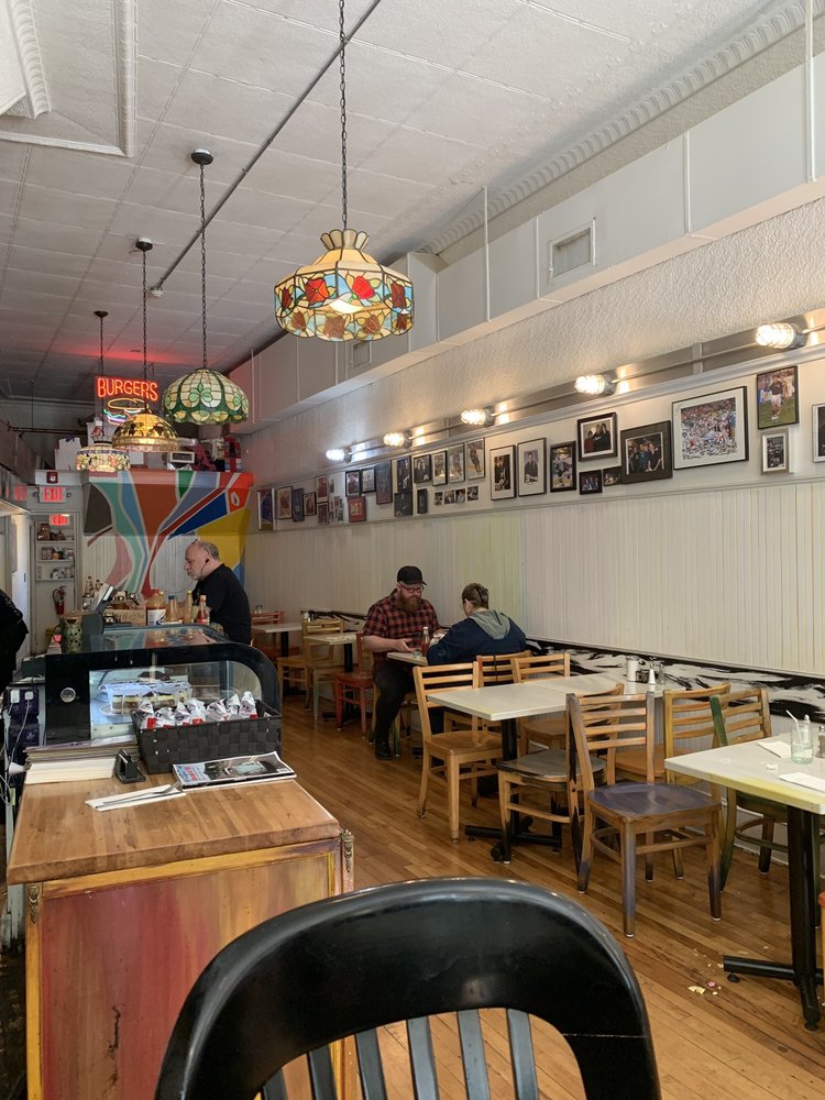 Leo's Place Diner 655 Main St, Waltham