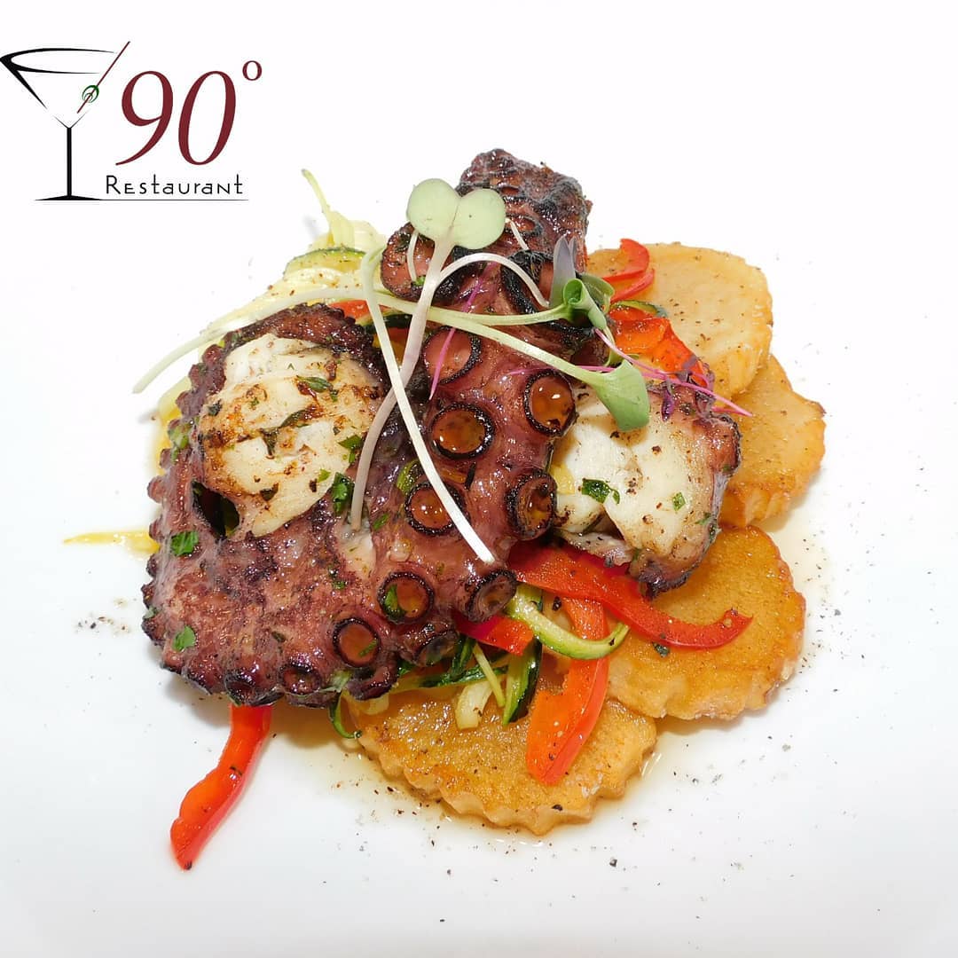 90 restaurant 77 Revere St, Winthrop