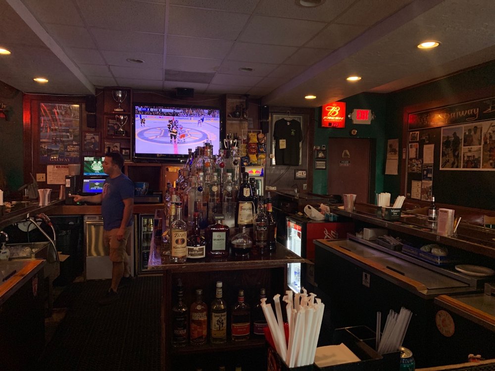 Fratelli's Corner Crust Pizzeria 186 Stafford St, Worcester