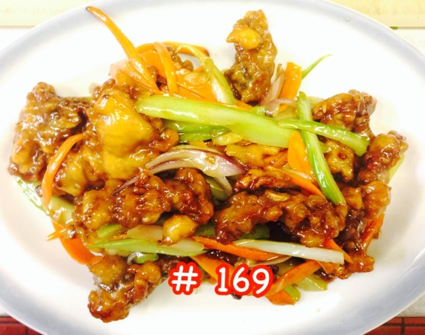 Mama's Noodle House 141 McPhillips St, Winnipeg