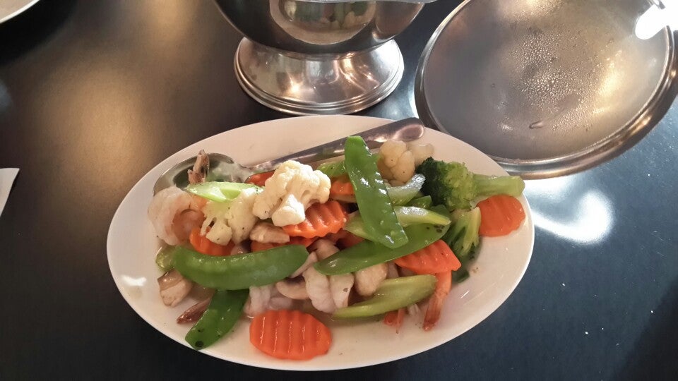 Siam Authentic Thai Cuisine 587 St Anne's Rd, Winnipeg