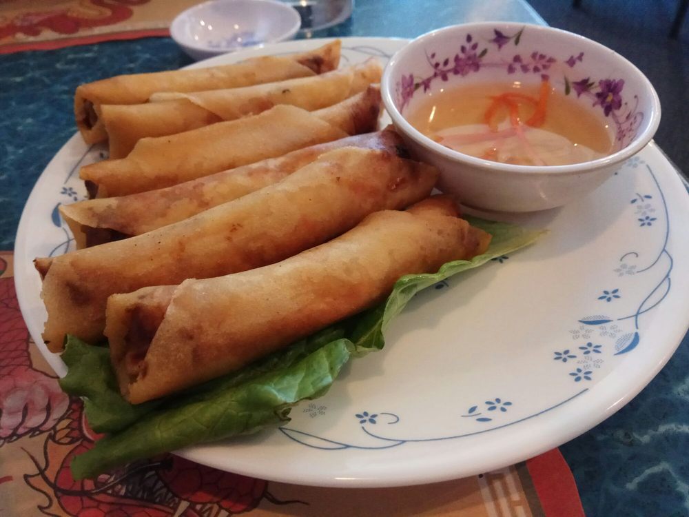 Nhu Quynh Restaurant 天 609 Ellice Ave, Winnipeg