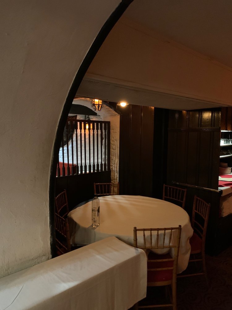 Restaurante Tio Pepe 10 E Franklin St, Baltimore