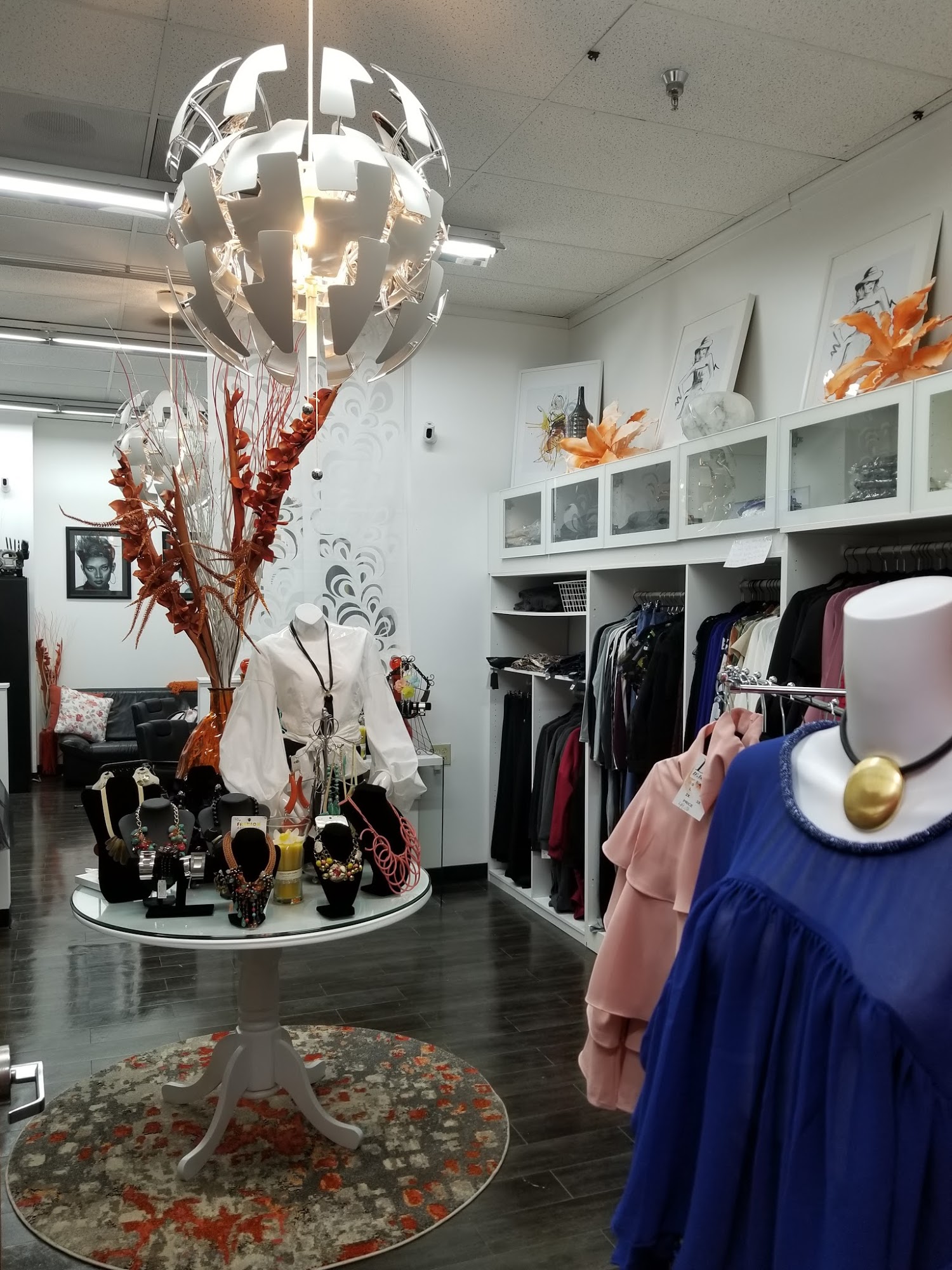 D'Angelette Studio & Fashion Design - Ladies Get All Your Beauty Needs Here!