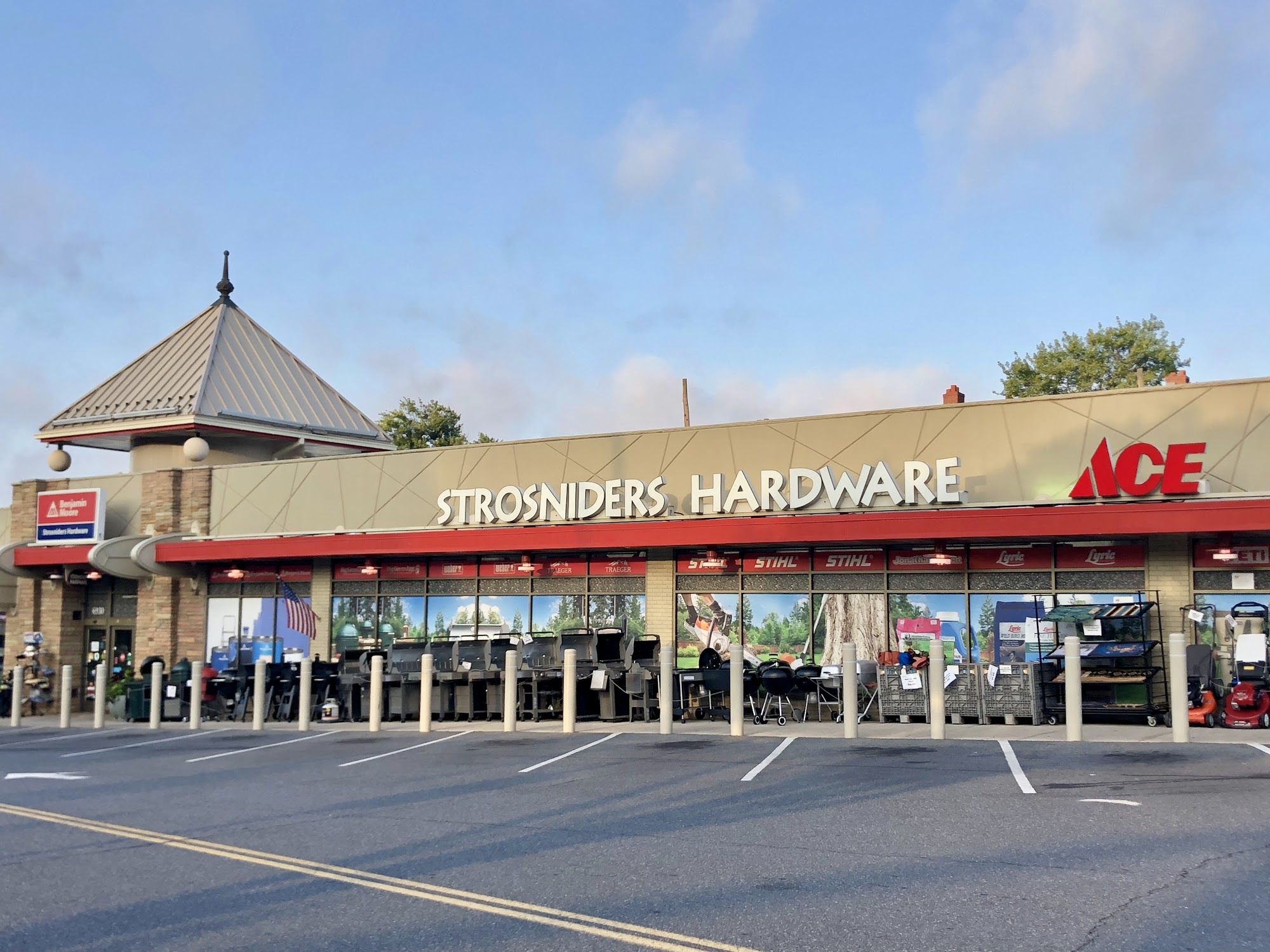 Strosniders Hardware