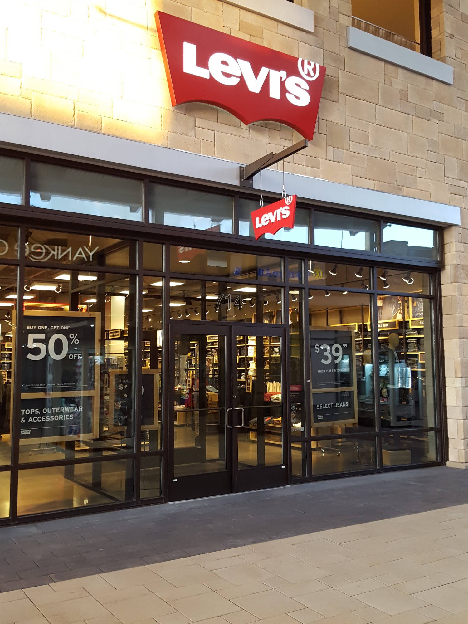 Levi’s Outlet Store