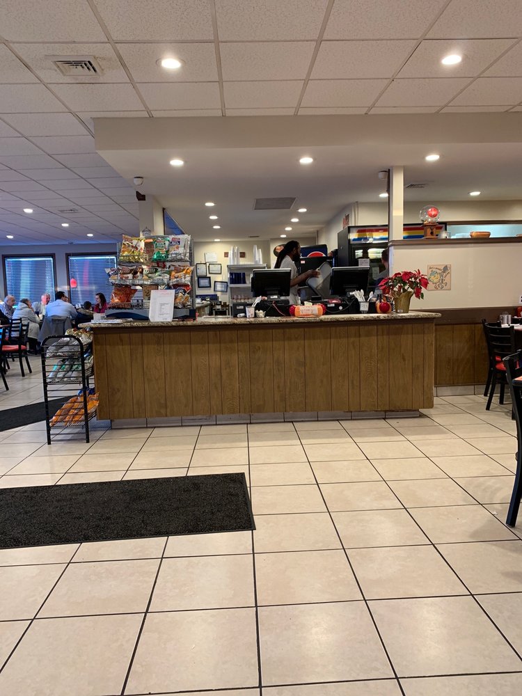 Jo Jo's Super Dogs 214 E Pulaski Hwy, Elkton