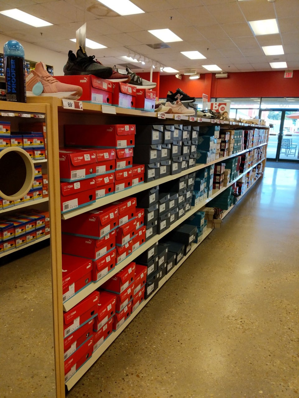 Famous Footwear 12741 Ocean Gateway #700, Ocean City