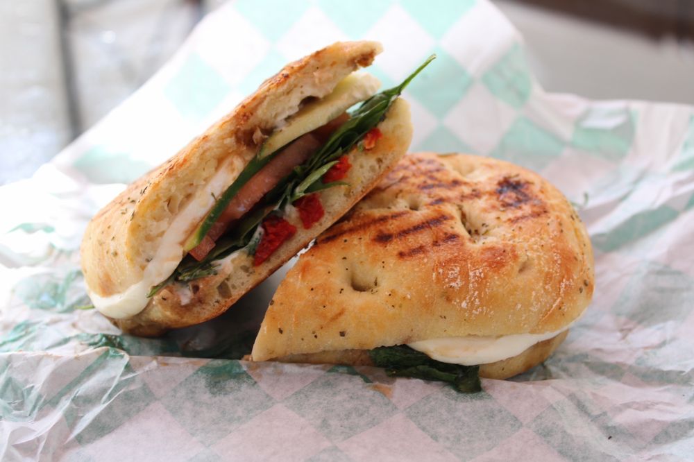 Sisters Gourmet Deli 15 Monument Sq, Portland