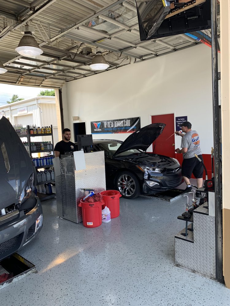 Gulf Auto Lube featuring Valvoline