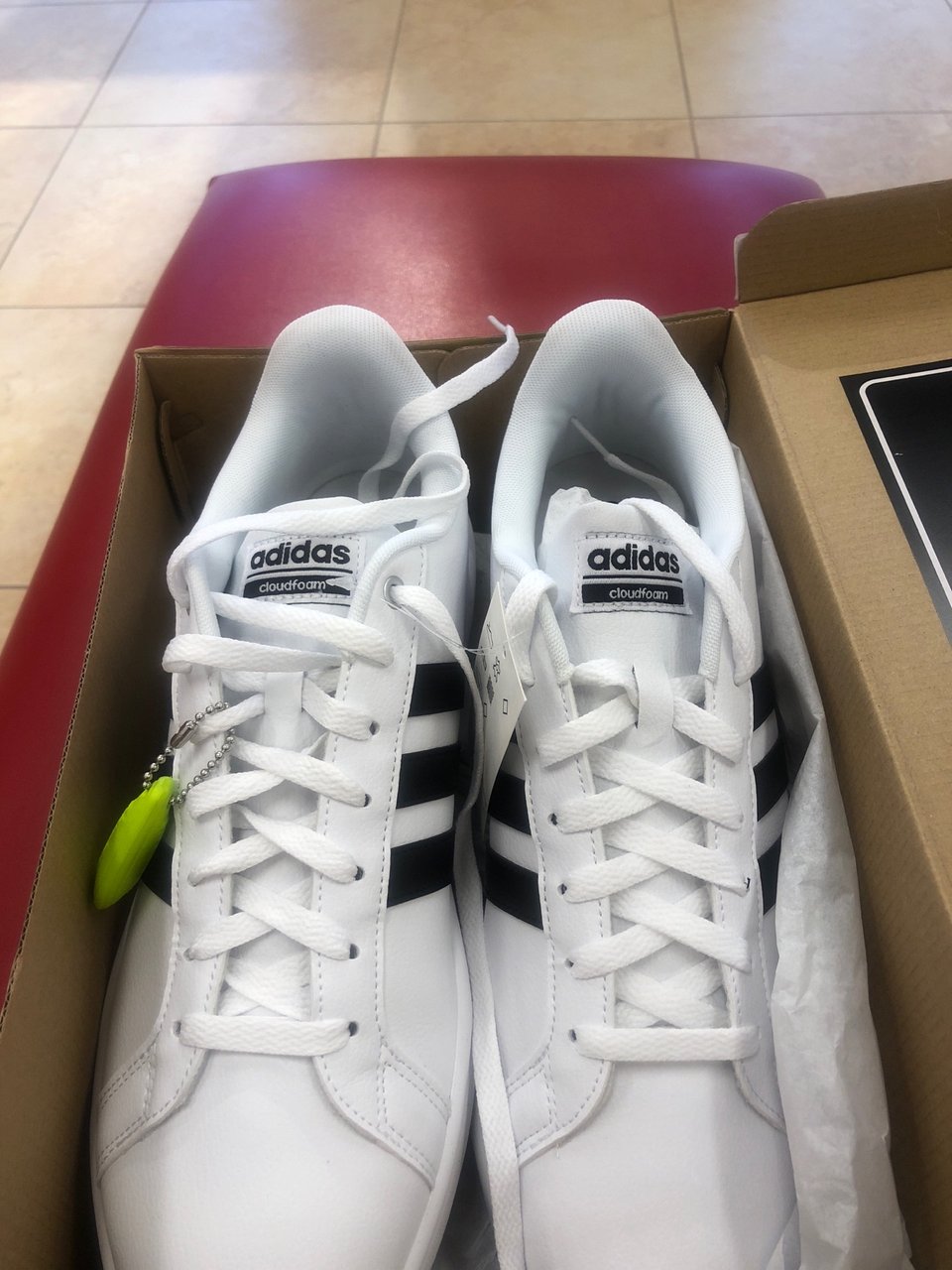 Famous Footwear CROSSROADS VILLAGE, 47210 Michigan Ave, Canton