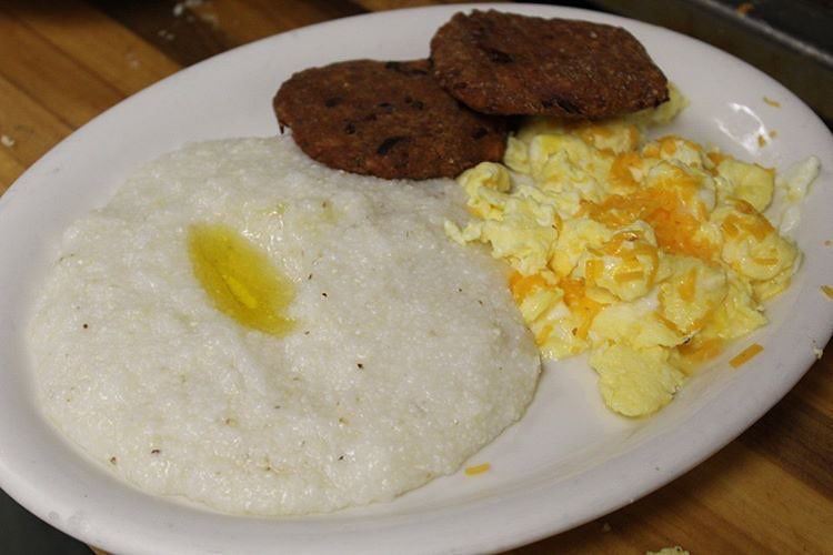 Hashbrowns Cafe 19458 Conant St, Detroit