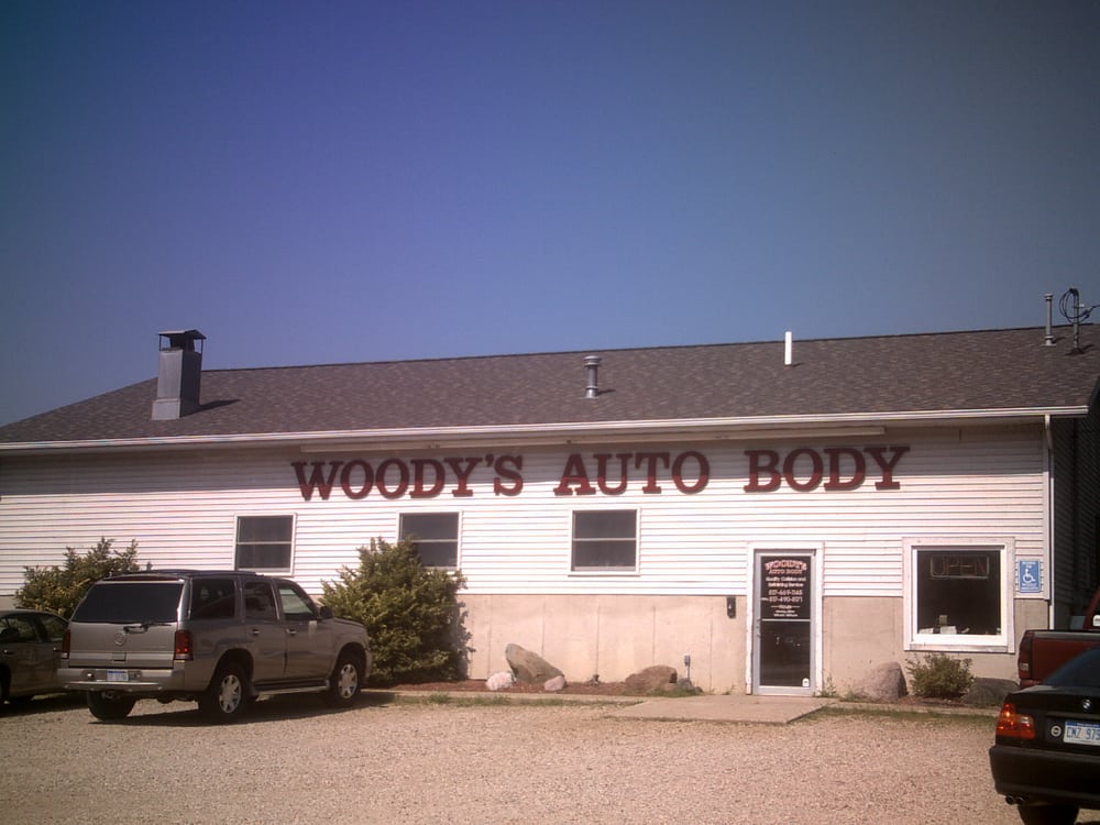 Woody's Auto Body