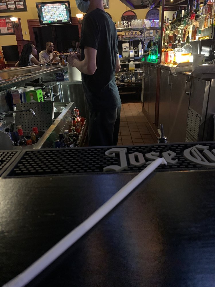 Rosie O'Grady's 279 W Nine Mile Rd, Ferndale