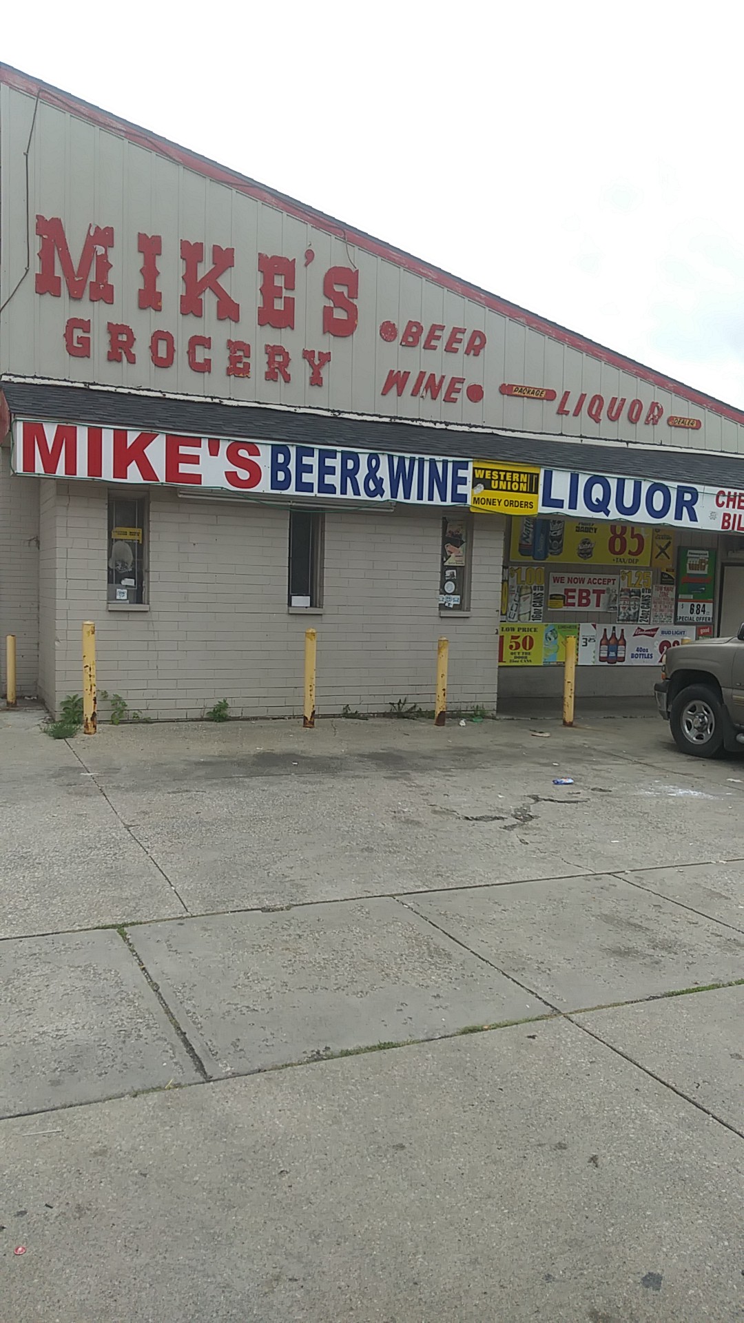 Mike's Grocery Inc