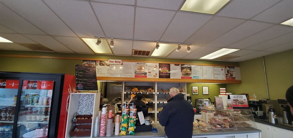 Big Apple Bagels 3915 Plainfield Ave NE, Grand Rapids