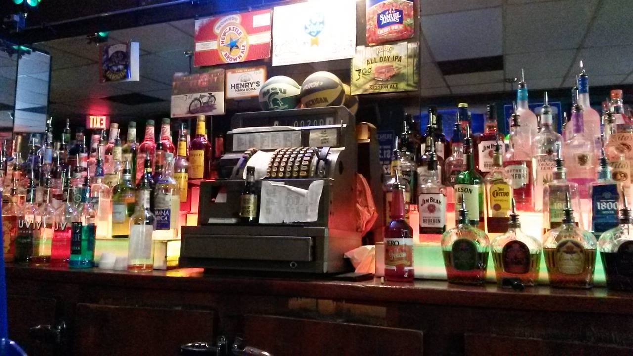 Vinny's Bar