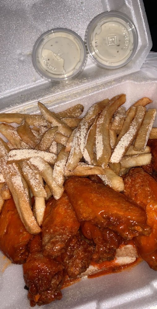 Chicago Munchies Fried & Grilled 790 N Westnedge Ave, Kalamazoo