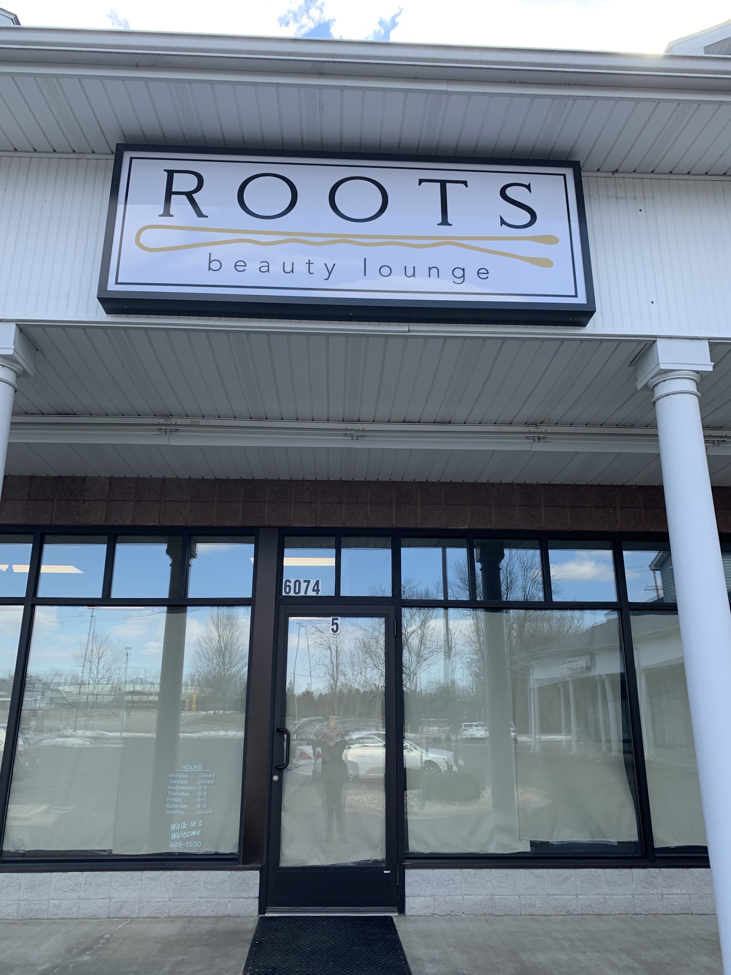 Roots Beauty Lounge