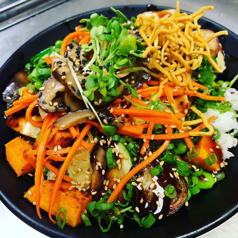 Ruckus Ramen 2021 E Michigan Ave, Lansing