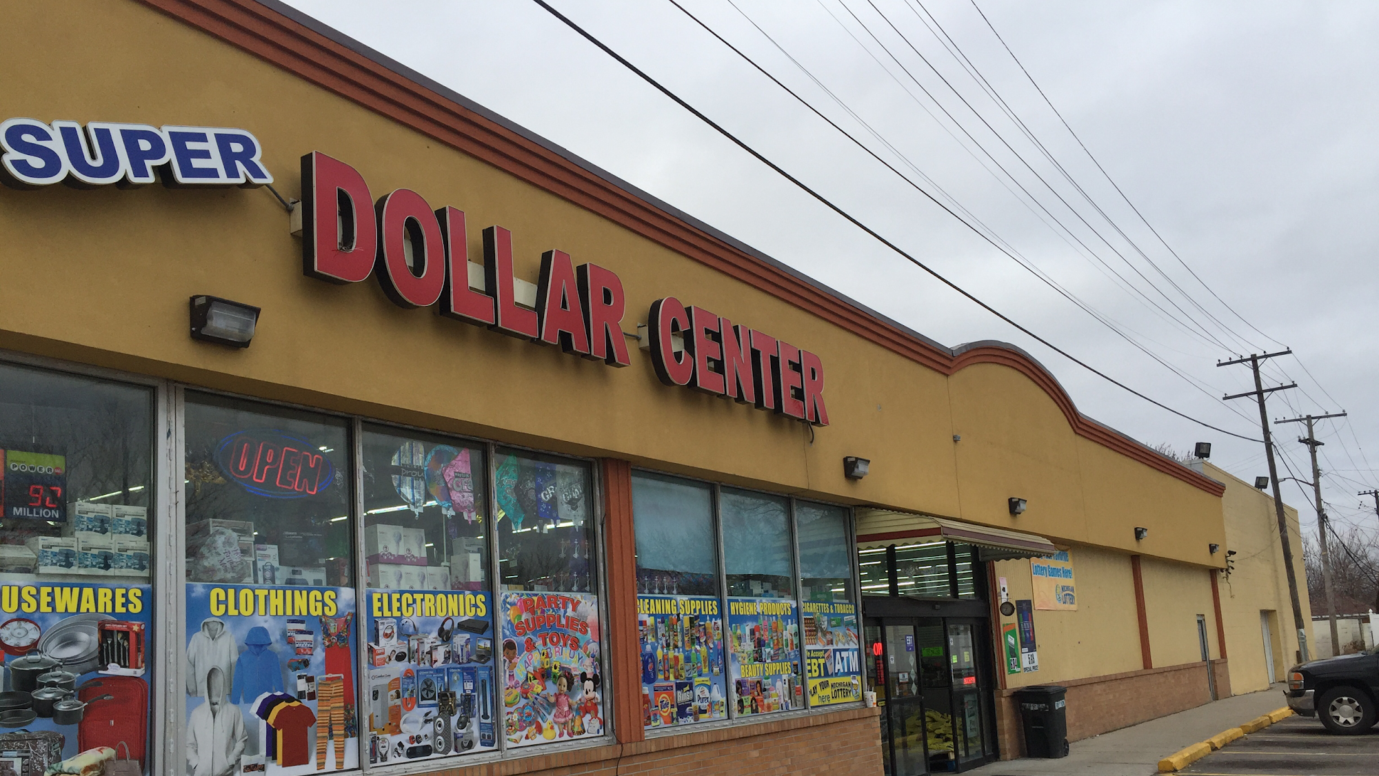 Super Dollar Center