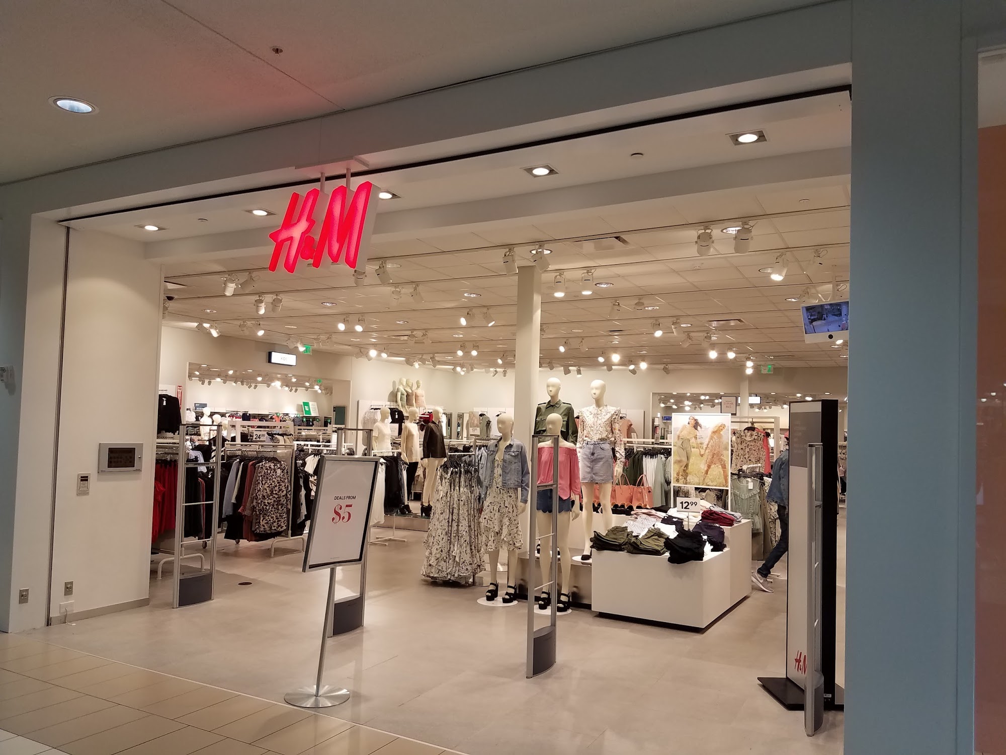 H&M