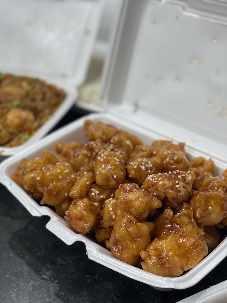 LC'S Asian Kitchen 29070 N Campbell Rd, Madison Heights