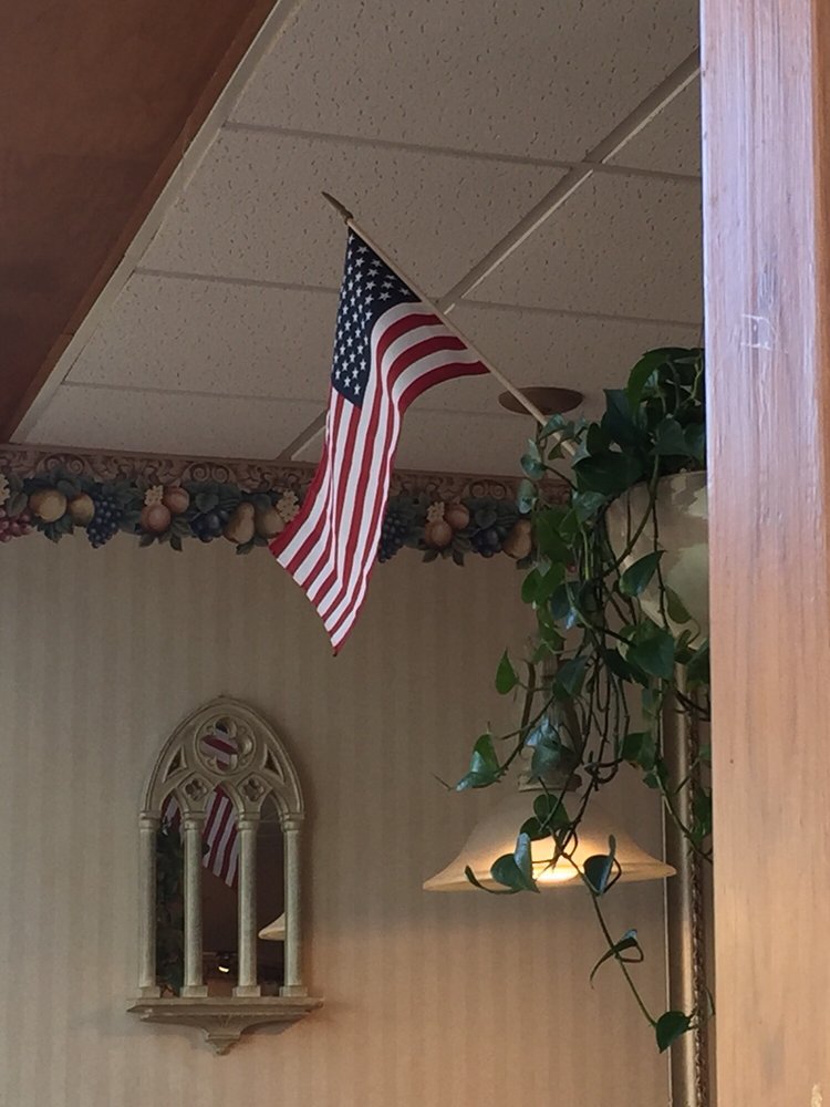 Leo's Country Oven 28611 John R Rd, Madison Heights