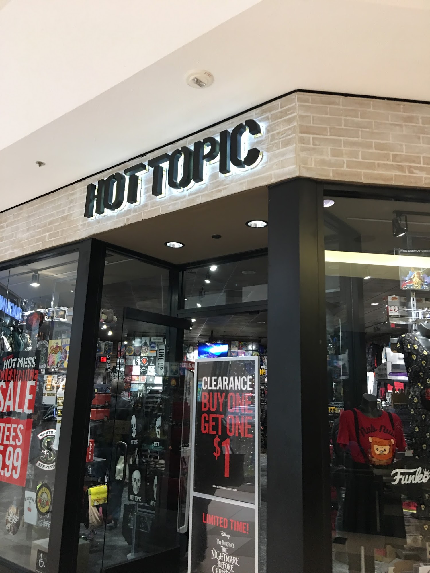 Hot Topic