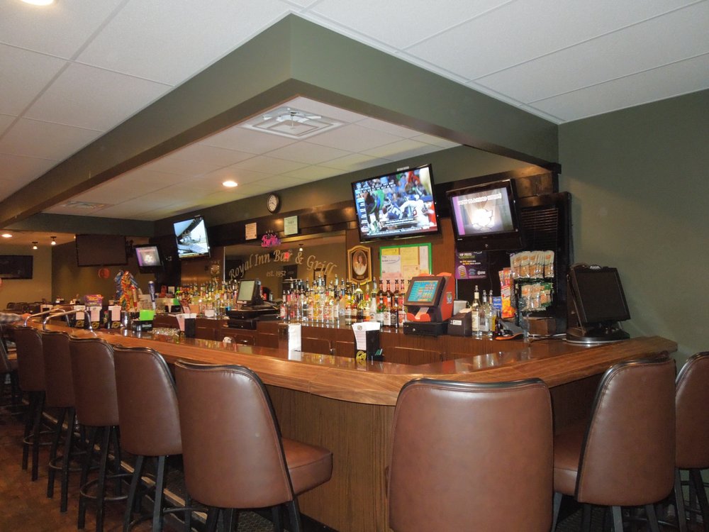 Royal Inn Bar 4724 Rochester Rd, Royal Oak