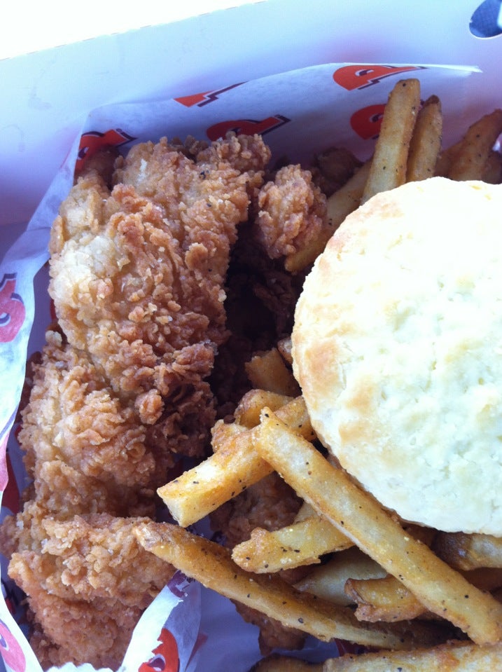 Popeyes Louisiana Kitchen 3355 E Holland Rd, Saginaw