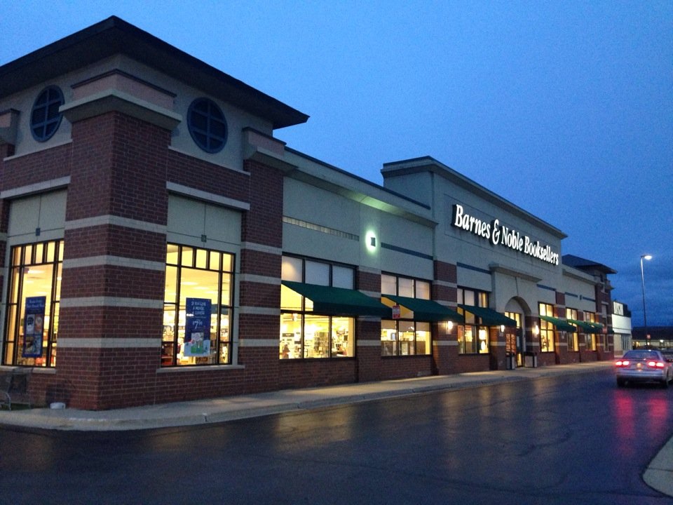 Barnes & Noble West Valley 3311, Tittabawassee Rd, Saginaw