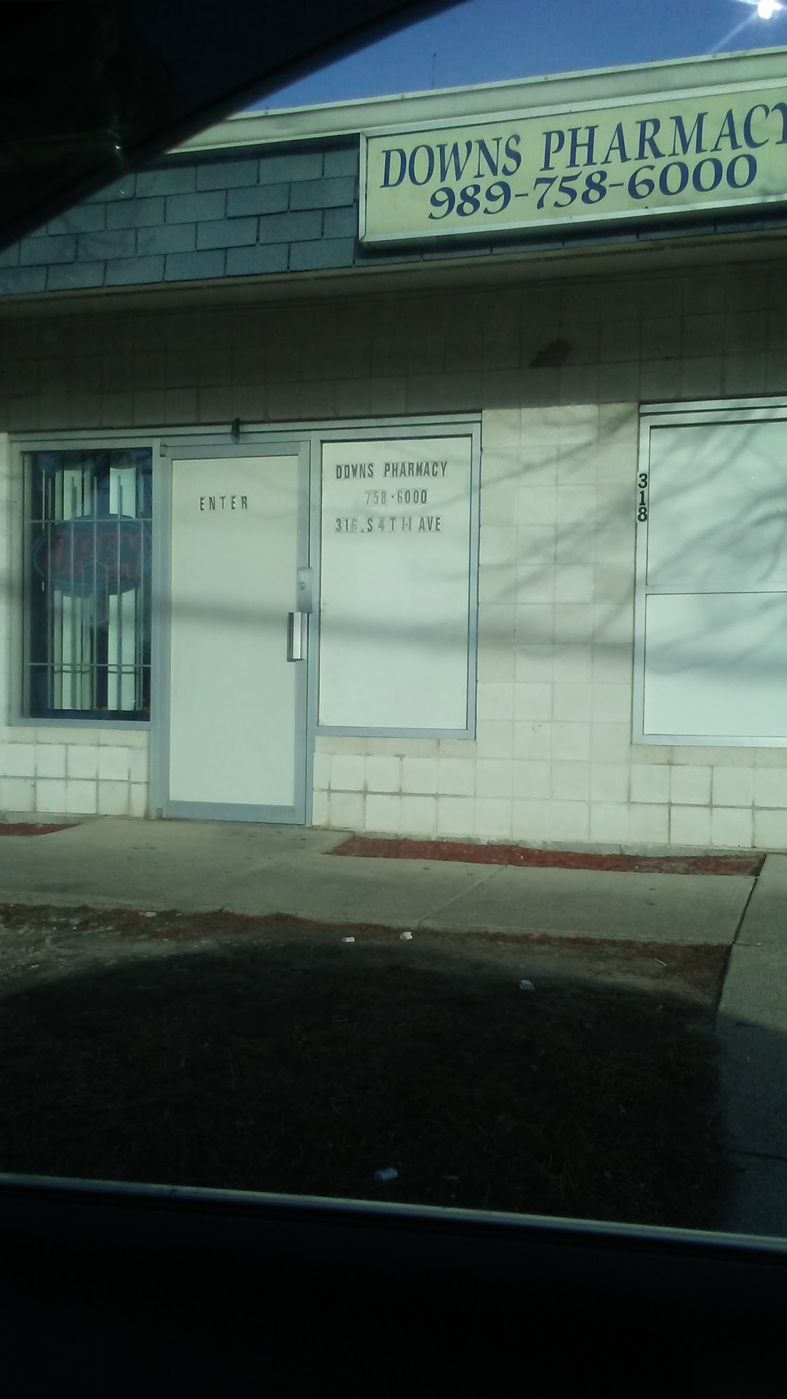 Good Neighbor Pharmacy 316 S 4th Ave, Saginaw