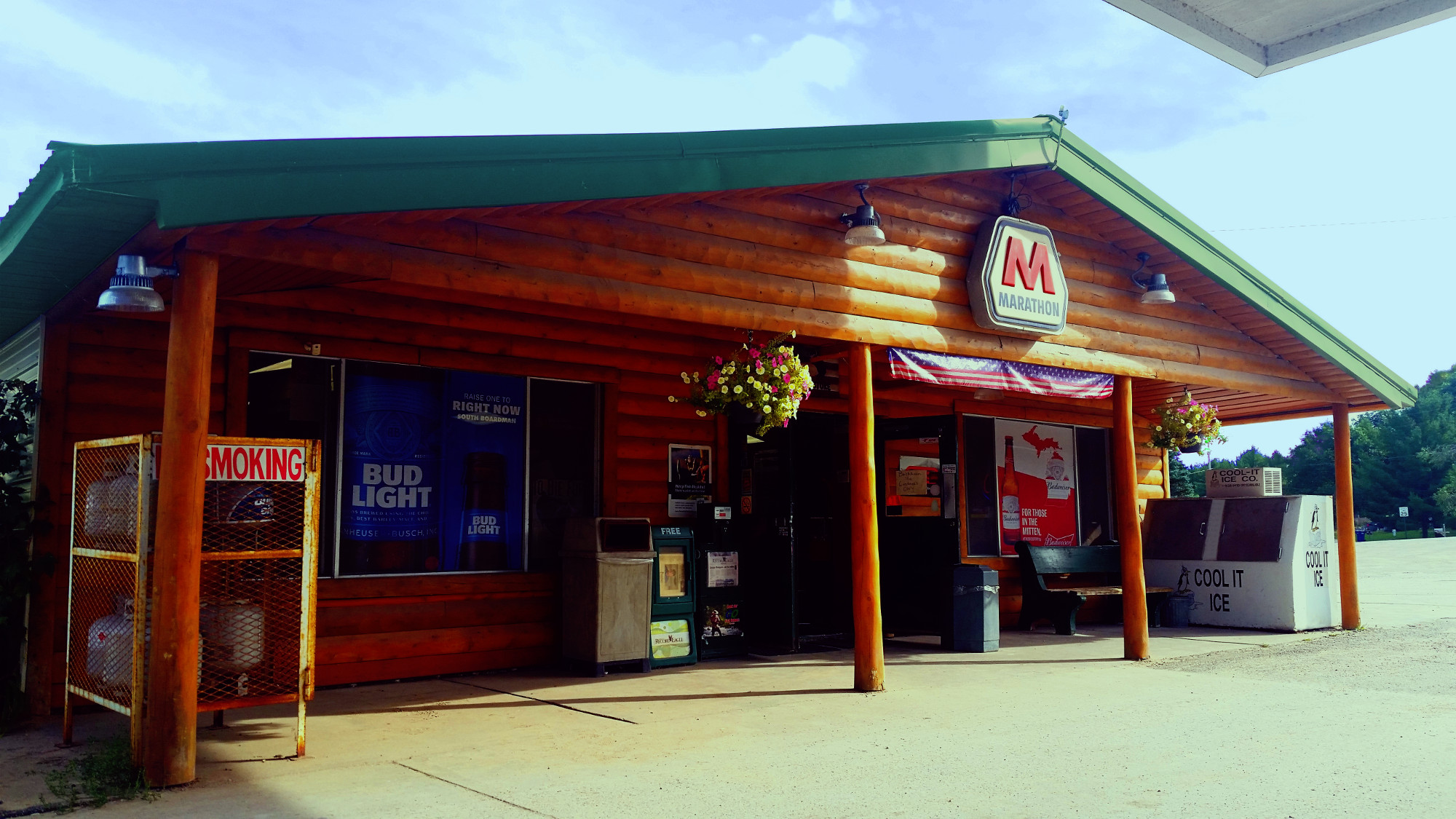Country Store & Market Marathon Gas Station
