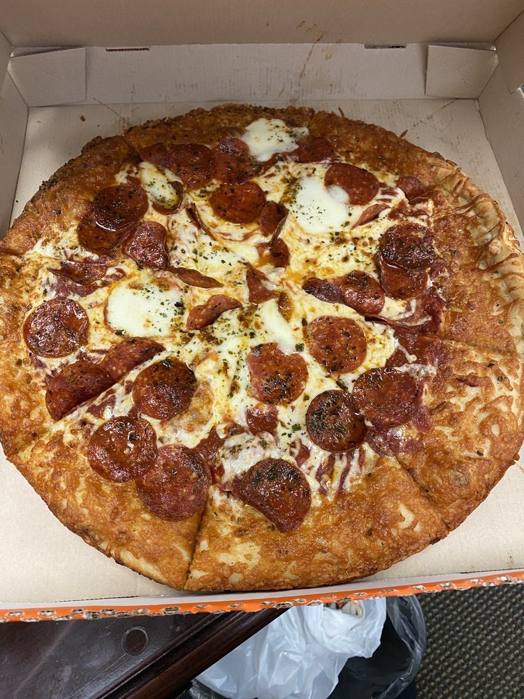 Little Caesars Pizza 19949 W 12 Mile Rd, Southfield