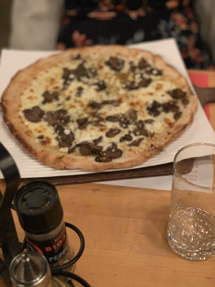 Bigalora Wood Fired Cucina 29110 Franklin Rd, Southfield