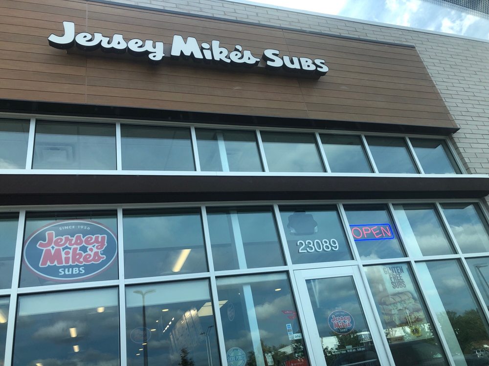 Jersey Mike's Subs 23089 Greenfield Rd, Southfield