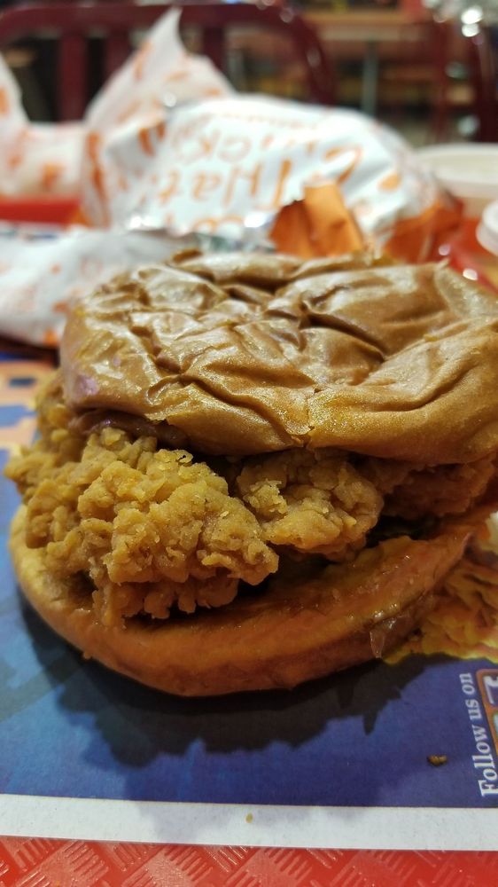 Popeyes Louisiana Kitchen 33900 Van Dyke Ave, Sterling Heights