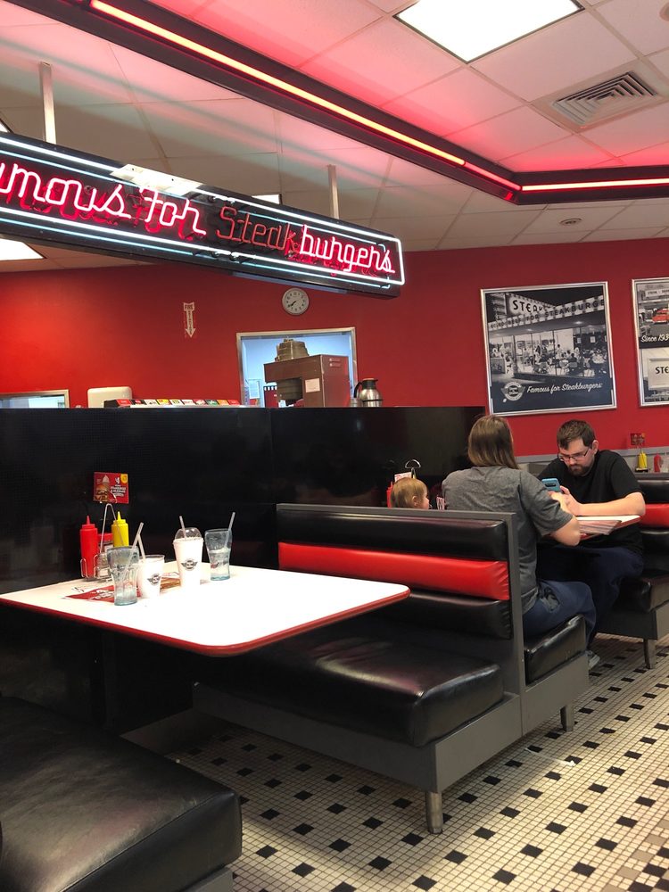 Steak 'n Shake 13800 Lakeside Cir, Sterling Heights