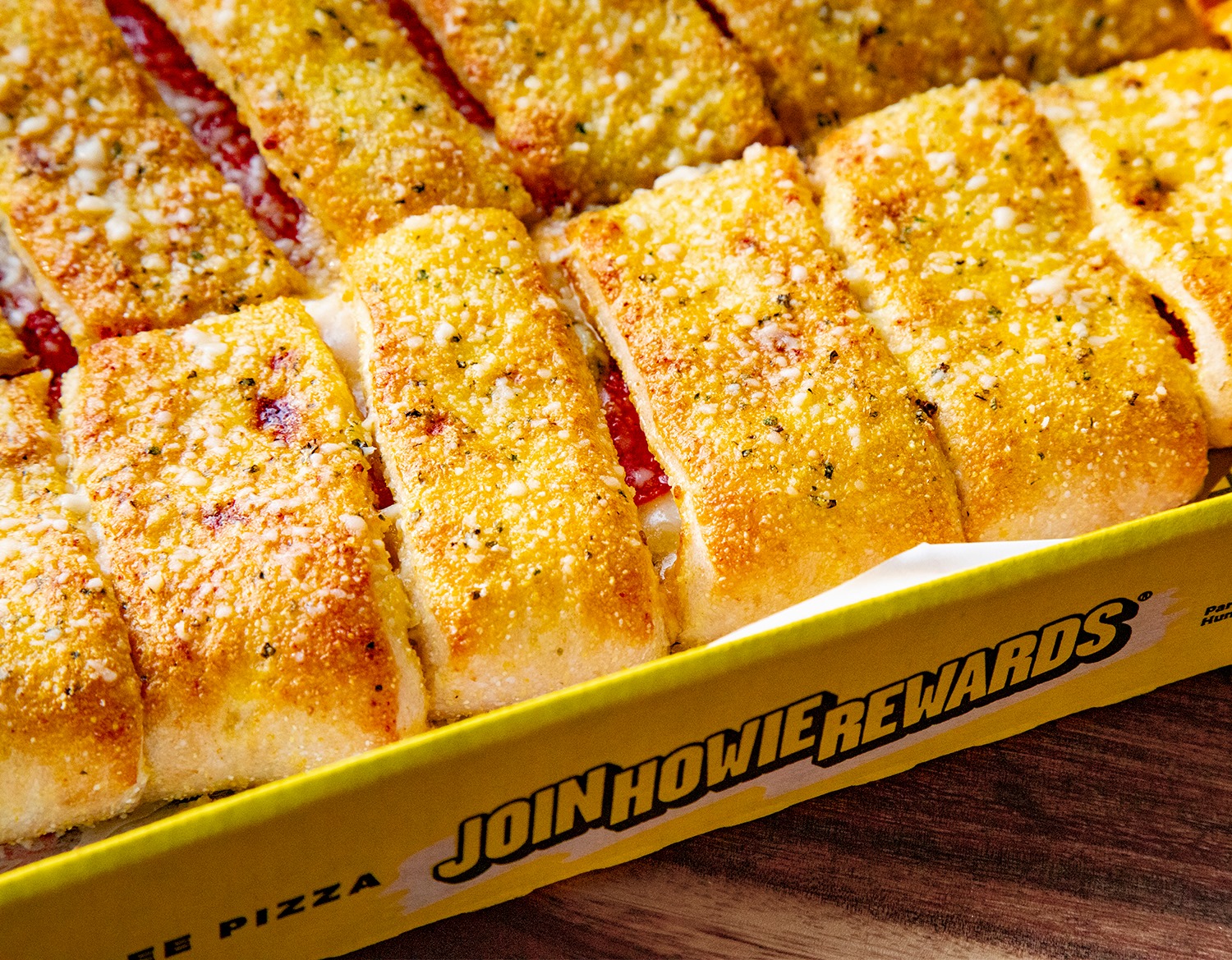 Hungry Howie's Pizza 4078 17 Mile Rd, Sterling Heights