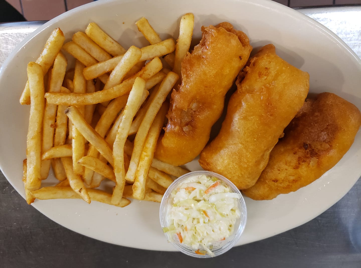 Lakeside Family Restaurant 43734 Schoenherr Rd, Sterling Heights
