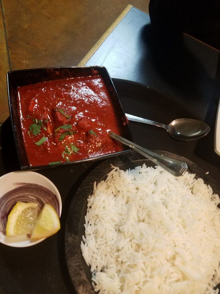 Desi Tadka 37136 Dequindre Rd, Sterling Heights