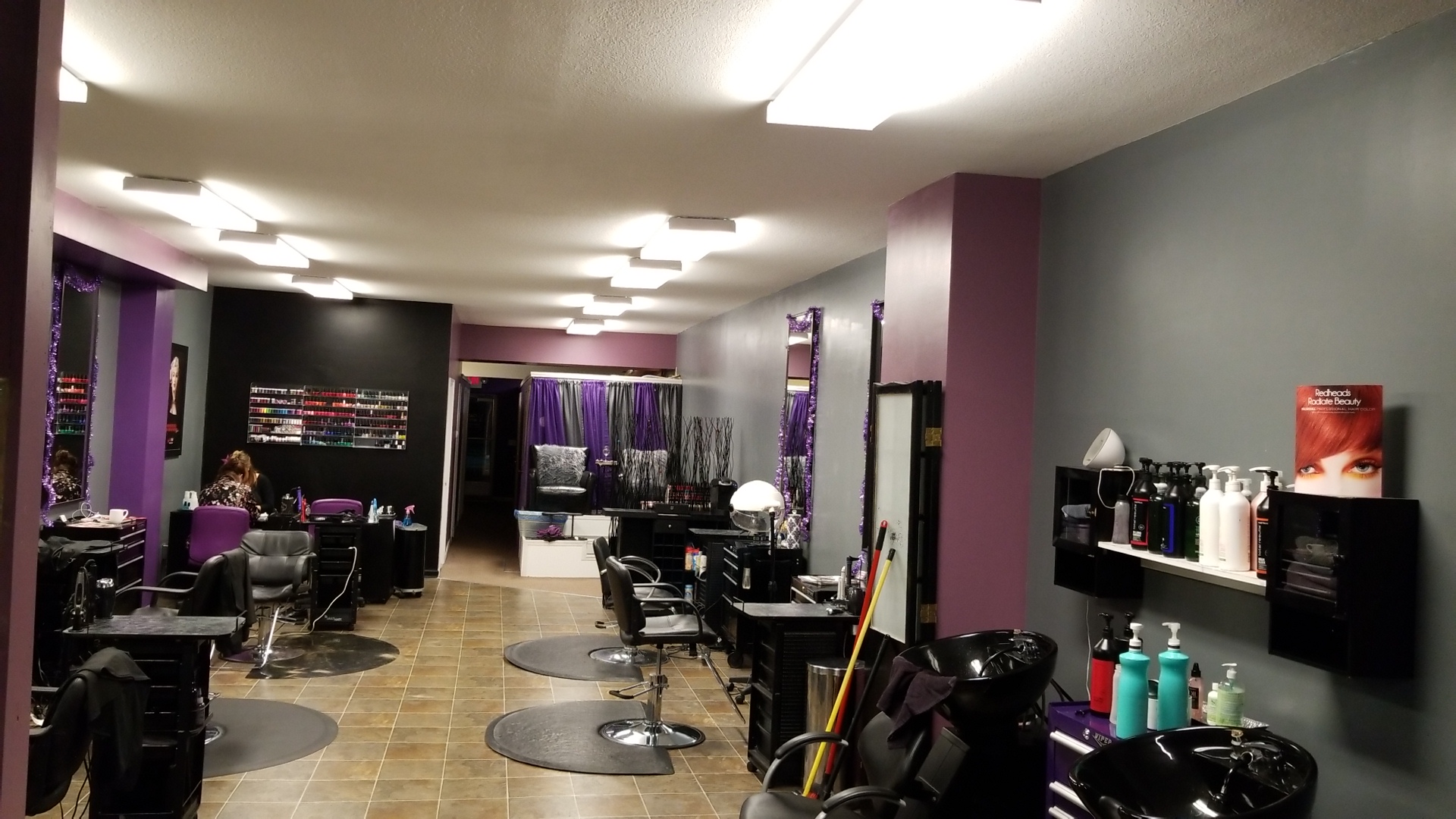 Salon Lucero