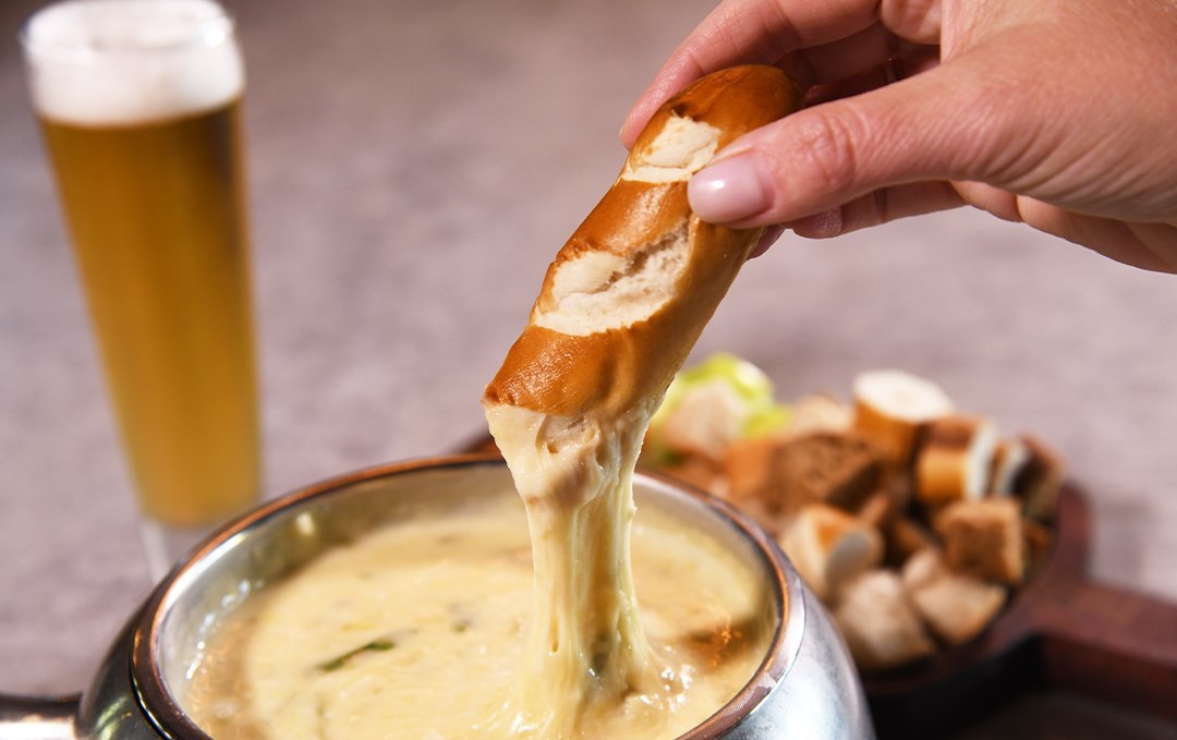 The Melting Pot 888 W Big Beaver Rd, Troy