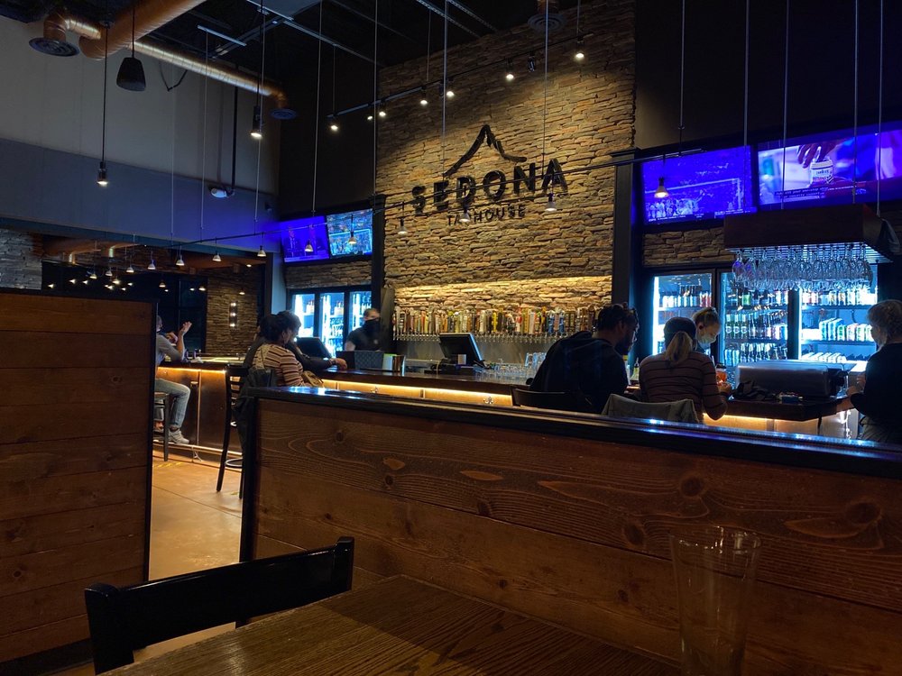 Sedona Taphouse 198 E Big Beaver Rd, Troy
