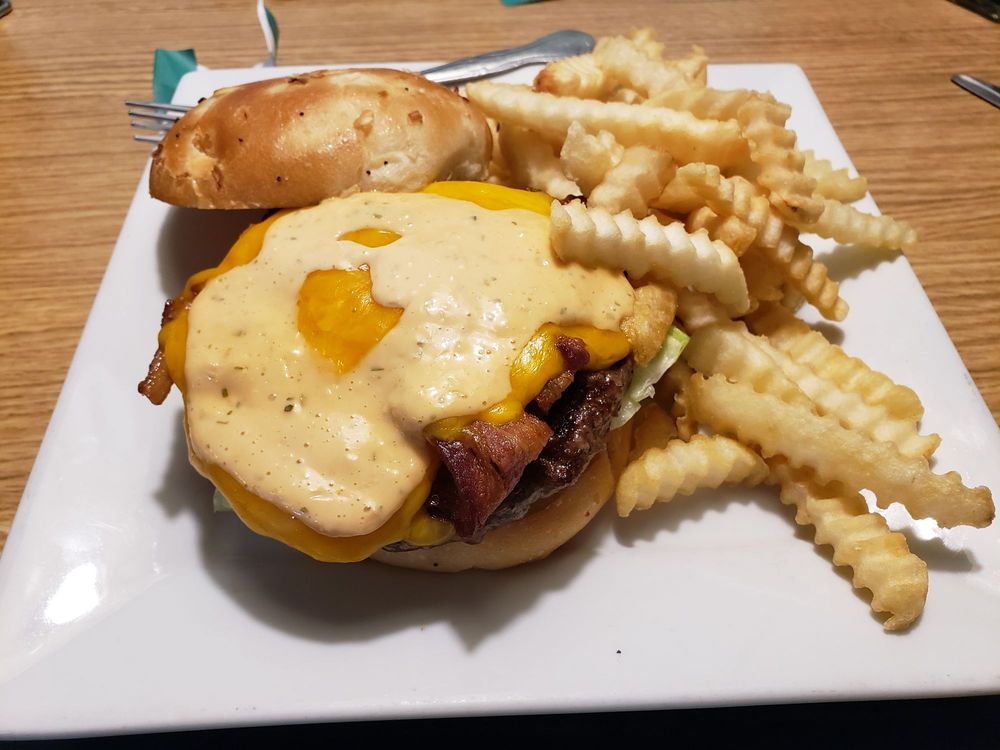 Bronx Burgers 32747 Mound Rd, Warren